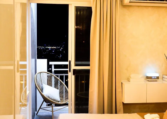 Aparthotel Midhaven Manila