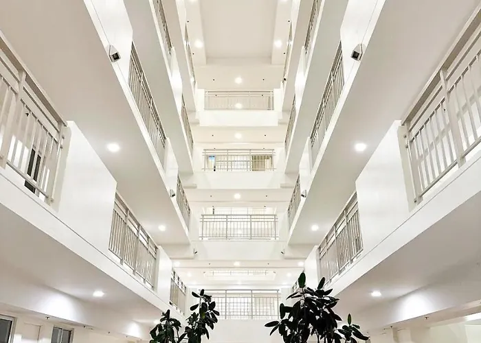 Midhaven Aparthotel Manila
